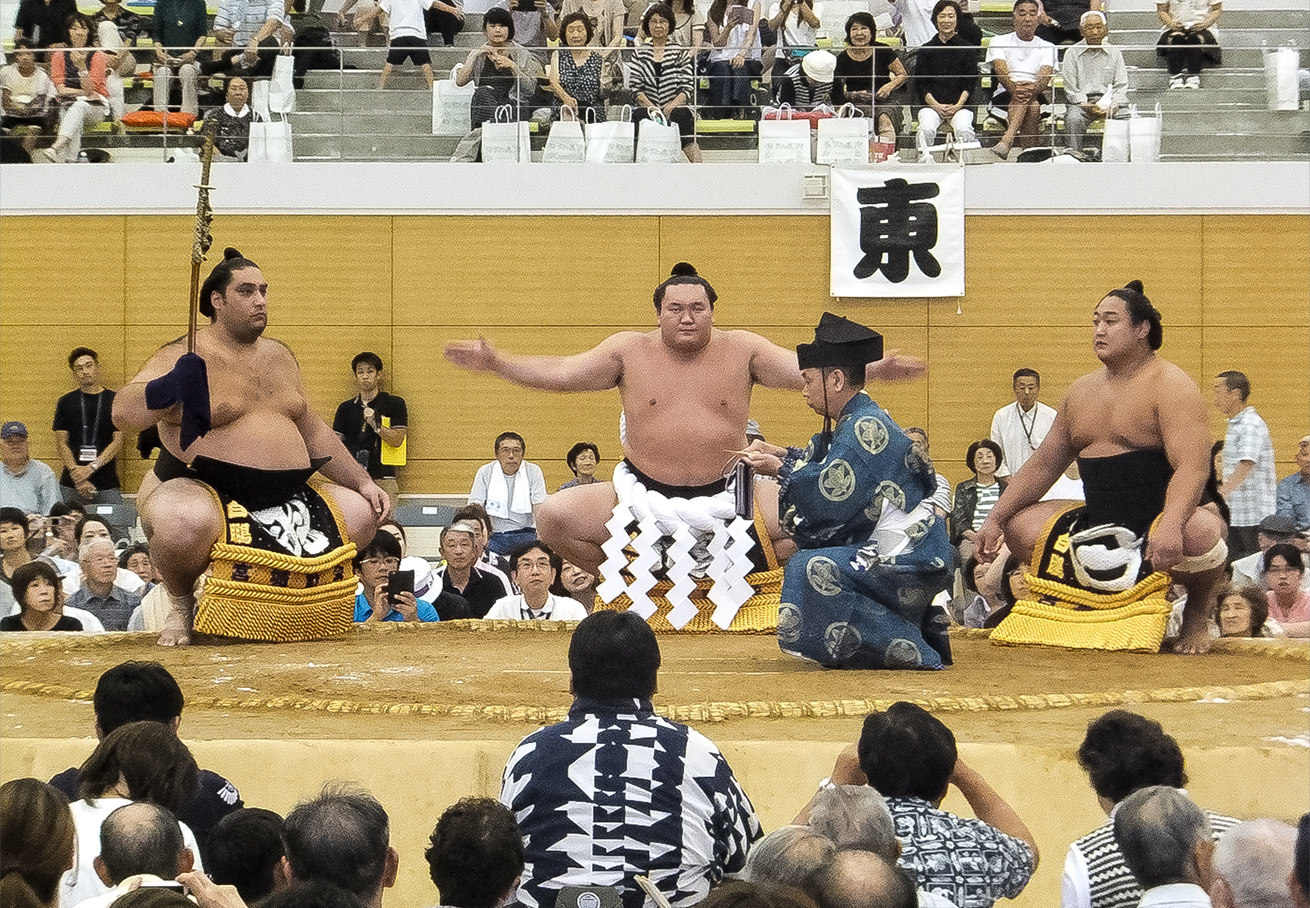 大相撲夏巡業